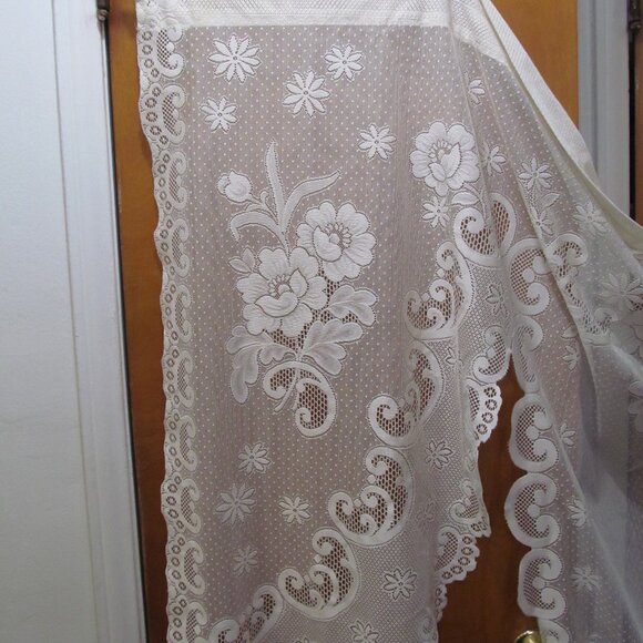 JC Penney Set of 3 Floral Lace Curtains Ivory Cream Scalloped Edges 72 x 42.5" - Picture 14 of 16